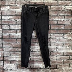 Universal Thread – Distressed Black Skinny Jeans – Women's 8 – Grunge